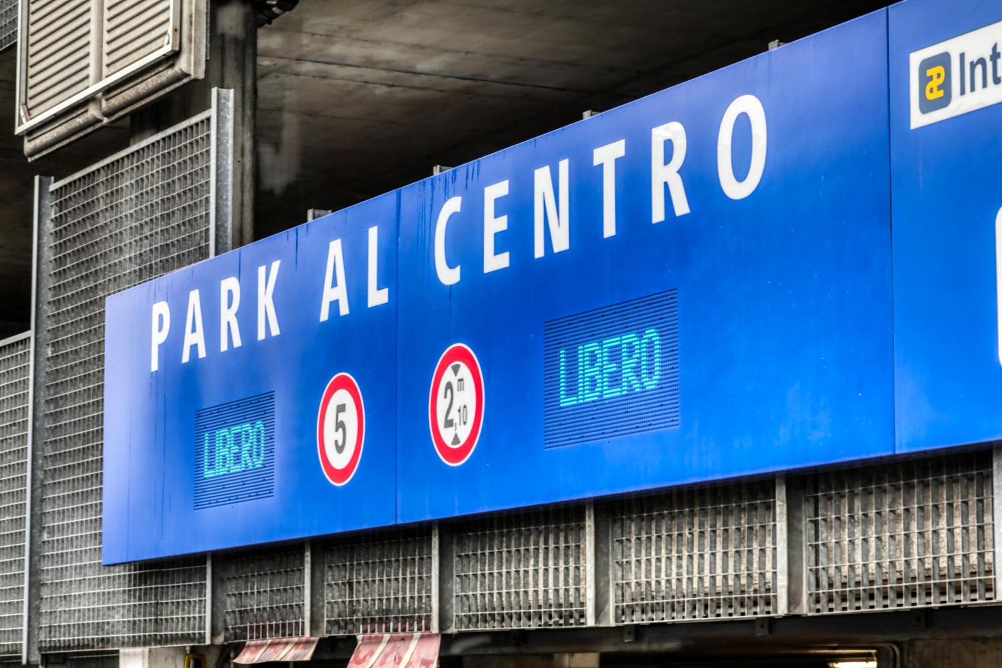 Angolo Alla Stazione - Bilocale Ristrutturato Zona Stazione E Ospedali Pavía Exterior foto